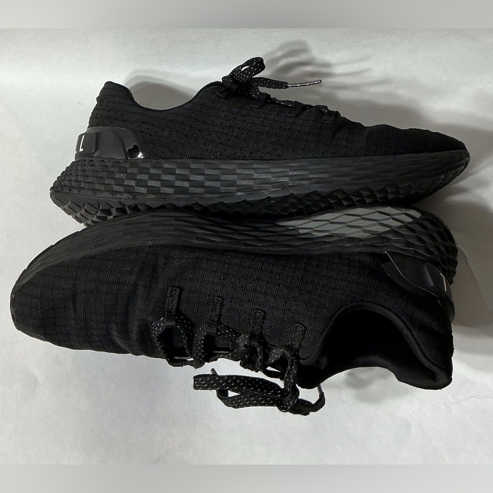 NOBULL Triple Black Athletic Training Sneaker  
Guys Size 7.5  Woman Size 9 - Picture 7 of 12